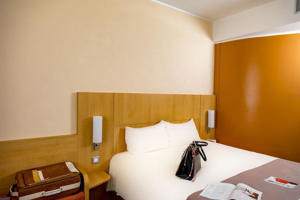 Отель Ibis Malabo Экстерьер фото